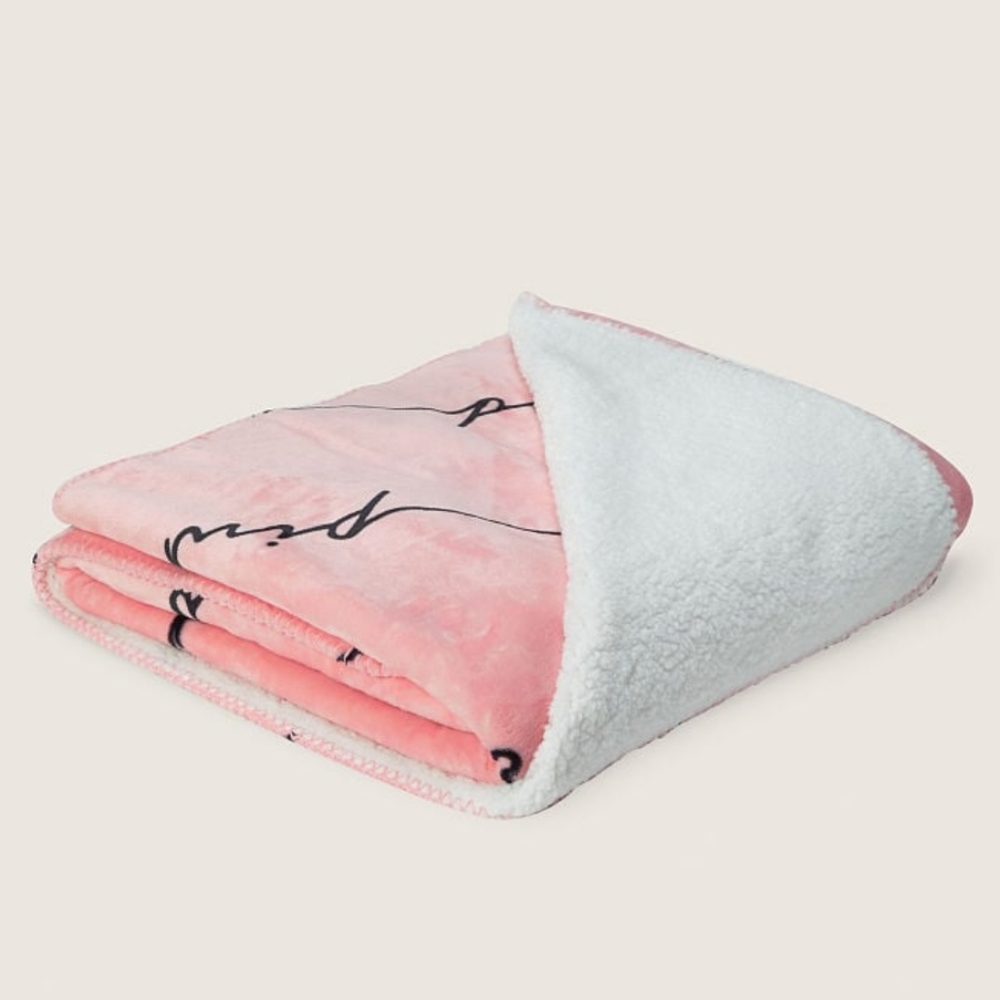 👀50% OFF👀 💕🛏 NWT‼️ PINK by Victoria's Secret Cozy Plush Logo Blanket - Picture 4 of 7